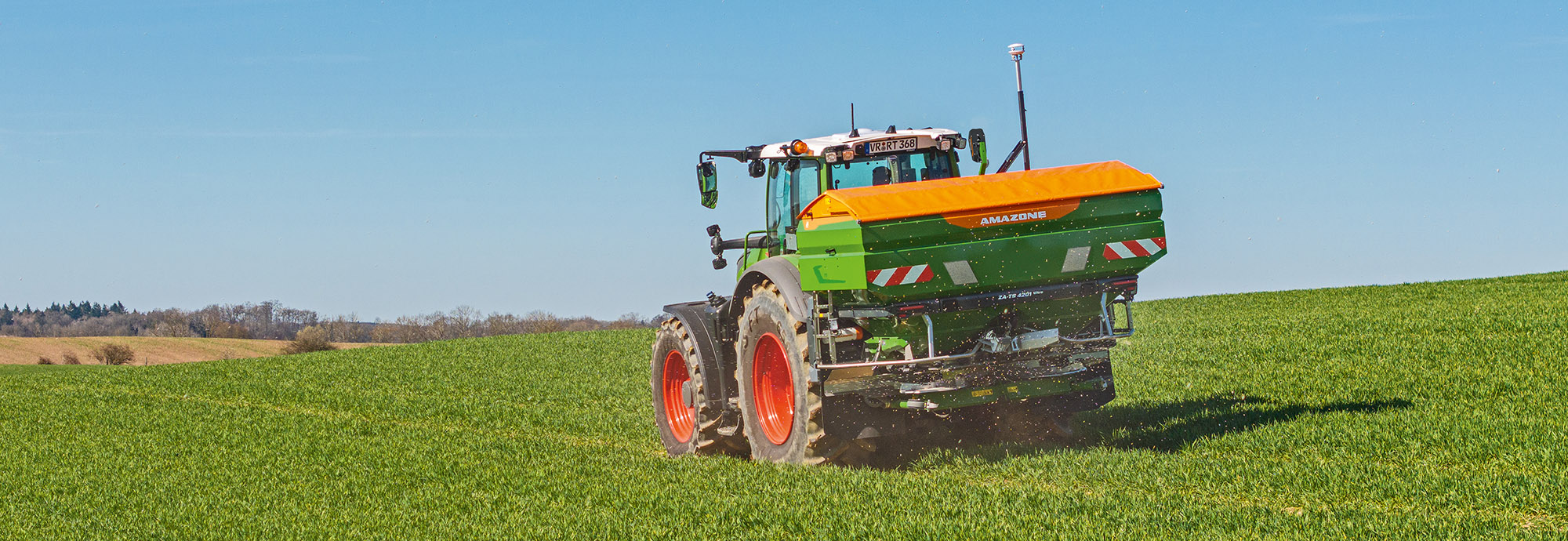 Niezawodność procesów dzięki szczegółowej ocenie danych roboczych na platformie danych AmaConnect (© AMAZONE: ZA-TS4201-ultra_Fendt_d0_kw_DJI_20250402150654_0947_d1_250814_GO.jpg) Prozesssicherheit durch detaillierte Auswertung von Arbeitsdaten auf der Datenplattform AmaConnect
