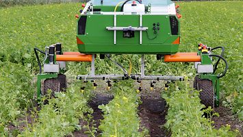 bonirob_precision_spraying_d1_210921_GO