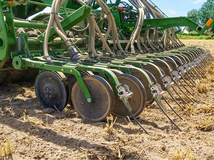 Automatische Schardruckregelung nach Applikationskarte (1) Cirrus_6003-2_TwinTec_Claas_d0_lg_3089_d1_170117_CMS