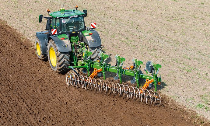 Teres300V-5Schar_VSS-Packer_JohnDeere_d0_kw_DJI_20240829120955_0471_d1_241028