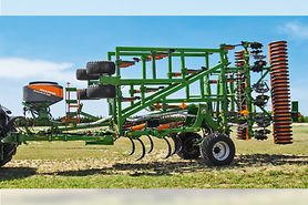 Cenius 7003-2TX Super z siewnikiem nabudowanym GreenDrill 500