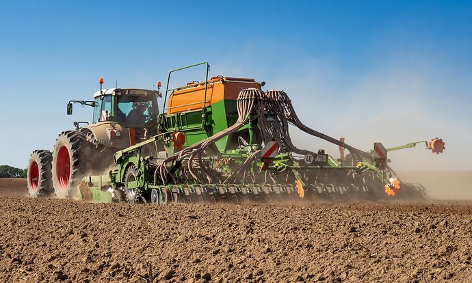 Galerie (4) Cirrus4003-2_Fendt_d0_kw_iDJI_0183_d1_171016